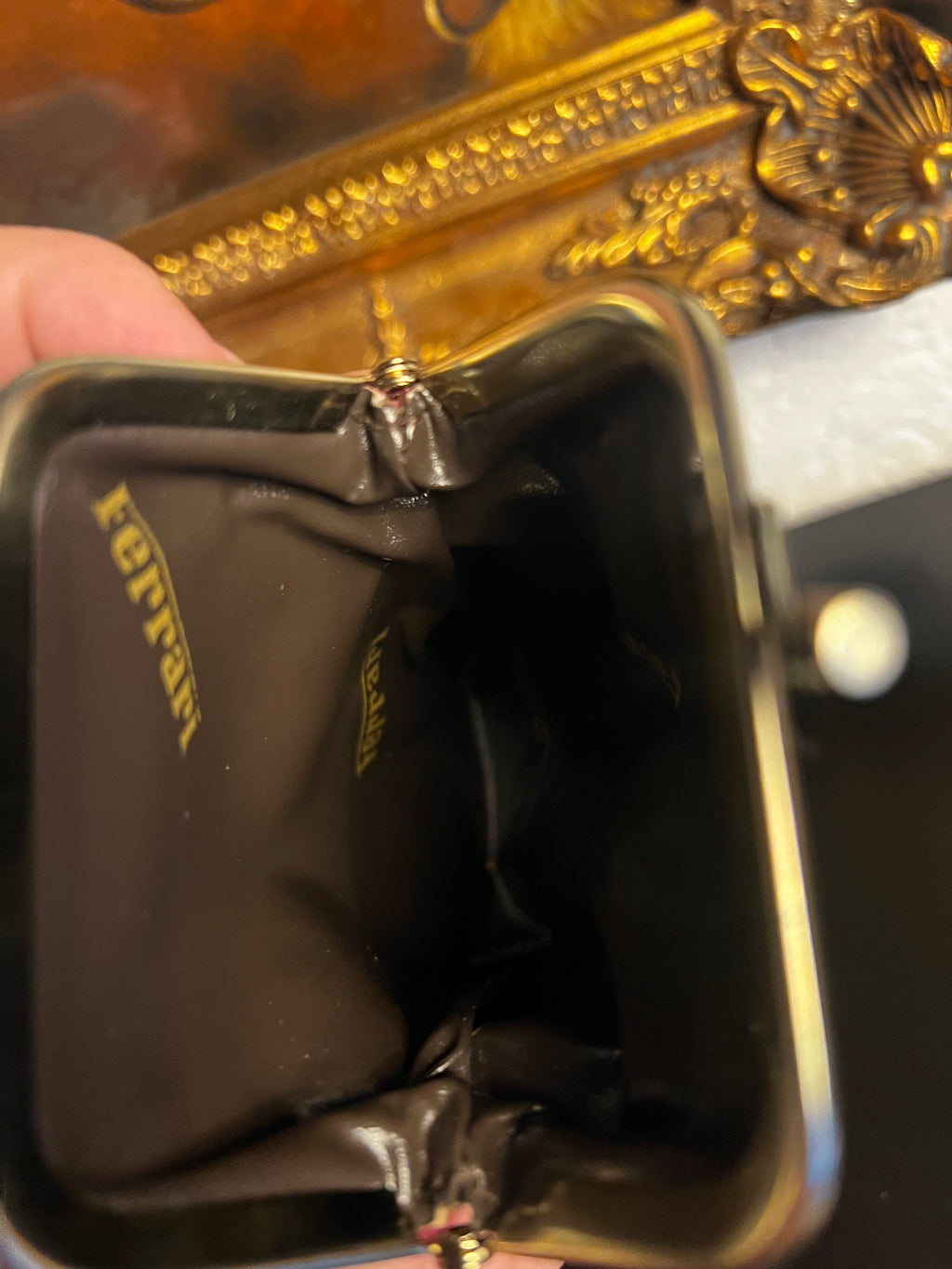 Ferrari Red – Vintage Münzportemonnaie für Sammler:innen