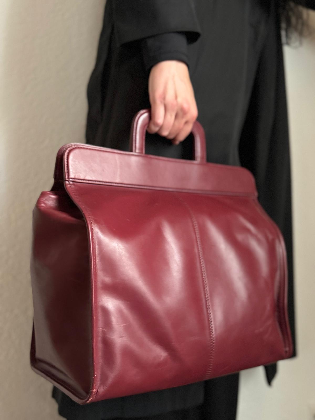 Vintage Leder-Arzttasche (Bordeauxrot)