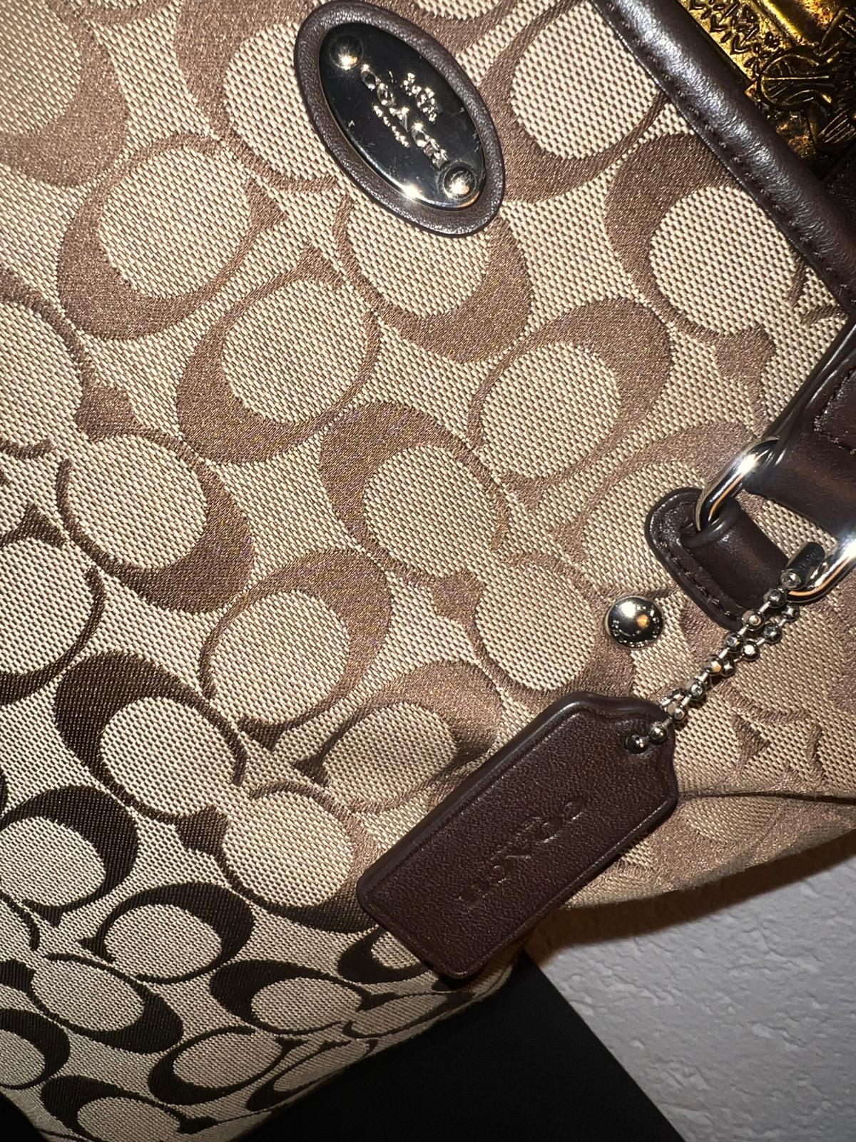 Coach – Signature Canvas Braun Leder Schultertasche