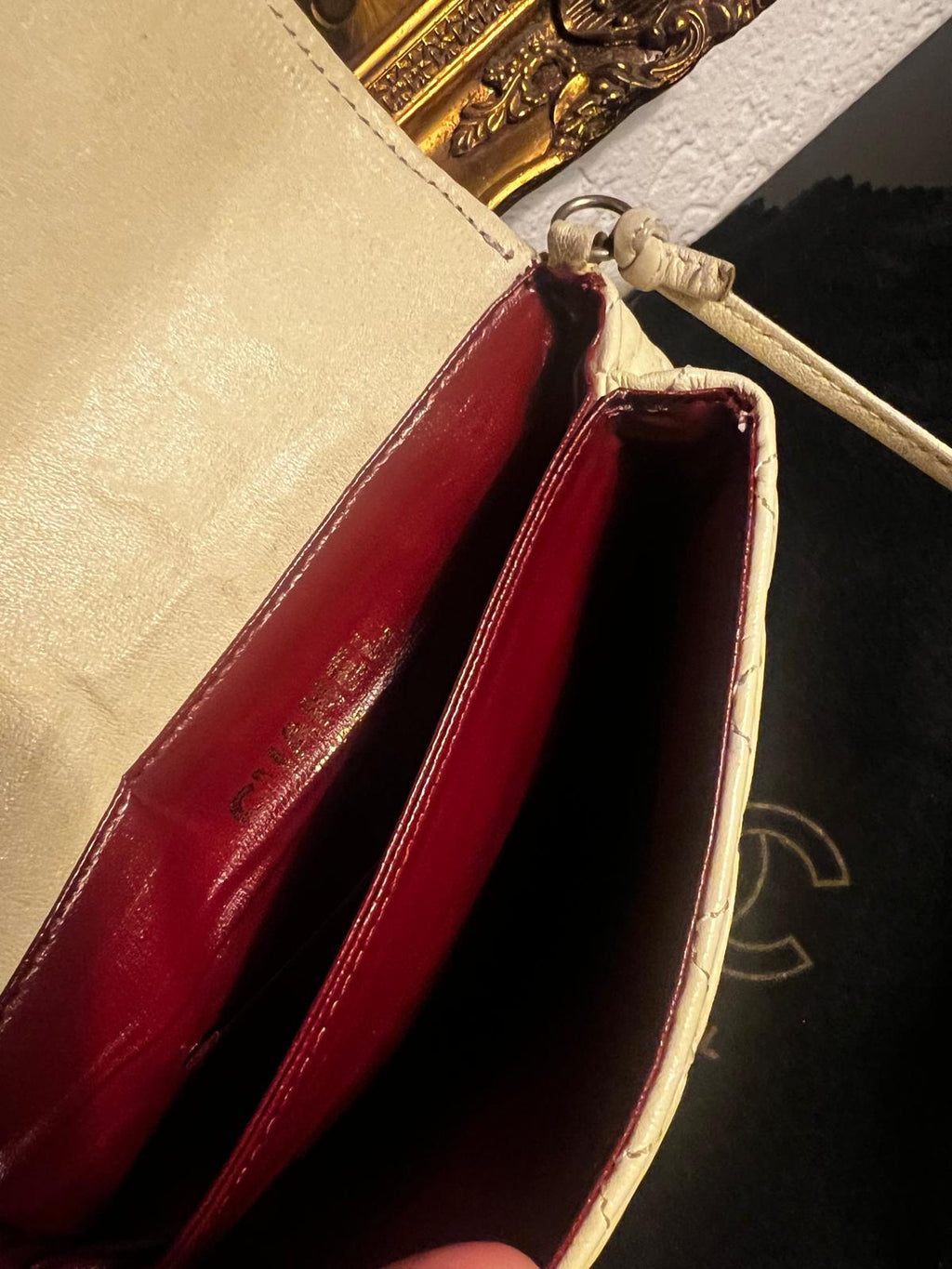 CHANEL Vintage Camera Bag mit Quaste – Lambskin Leder, Cremefarben