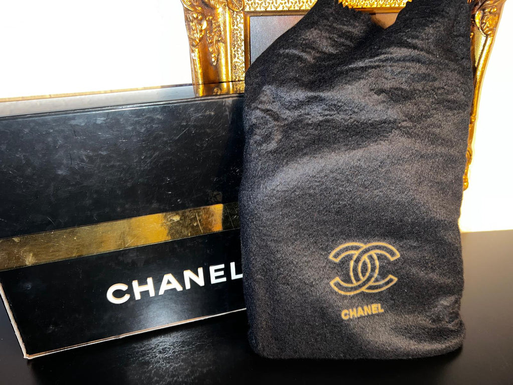 CHANEL Vintage Camera Bag mit Quaste – Lambskin Leder, Cremefarben