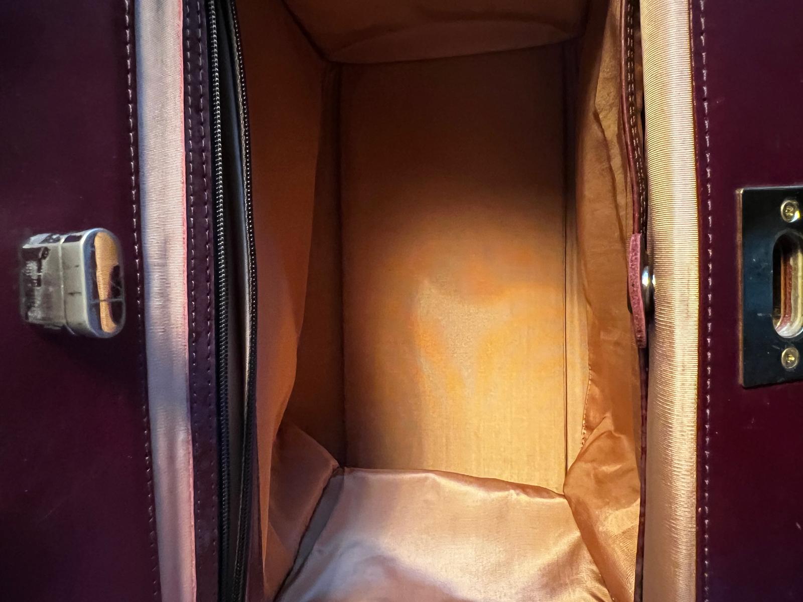 Vintage Leder-Arzttasche (Bordeauxrot)