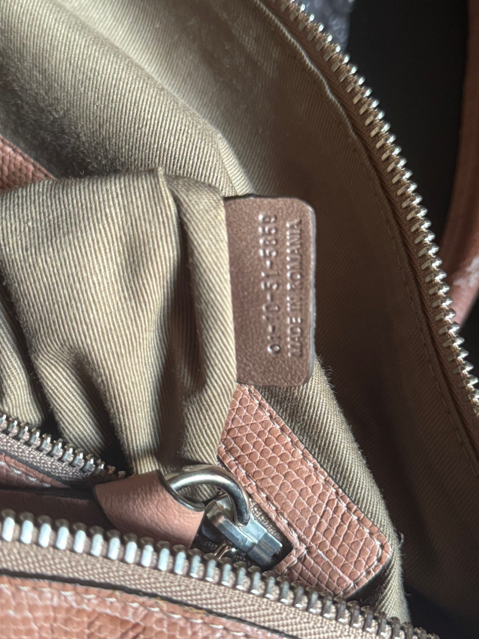 Chloé – rosébraune Leder-Satchel mit Logo