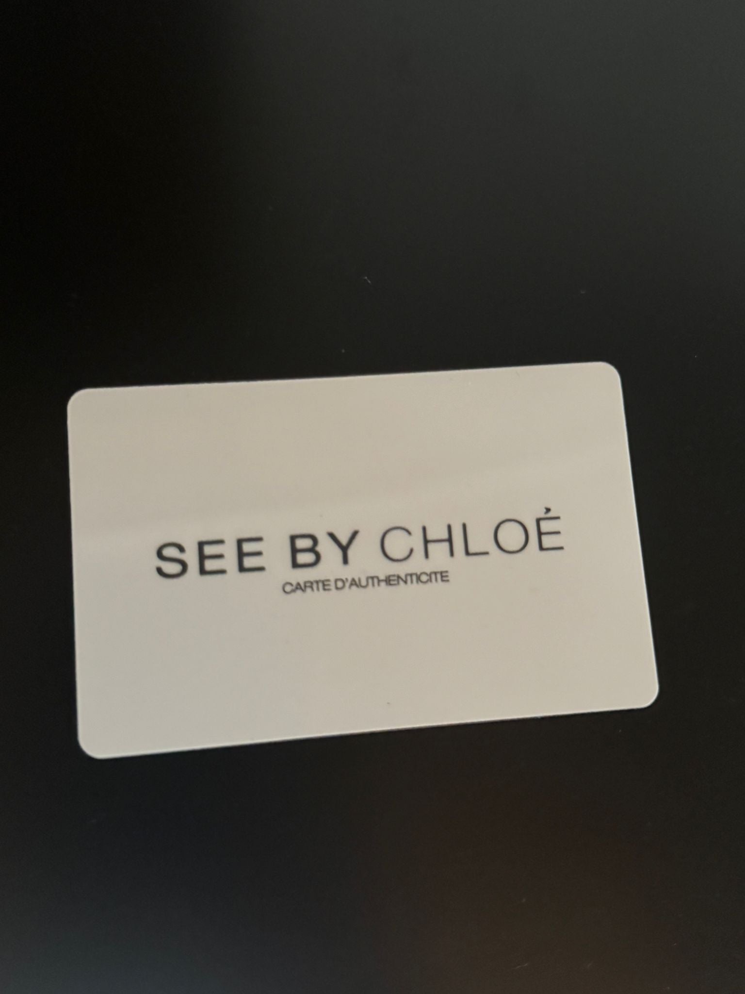 See by Chloé – cremefarbene Tote Bag mit großem Logo