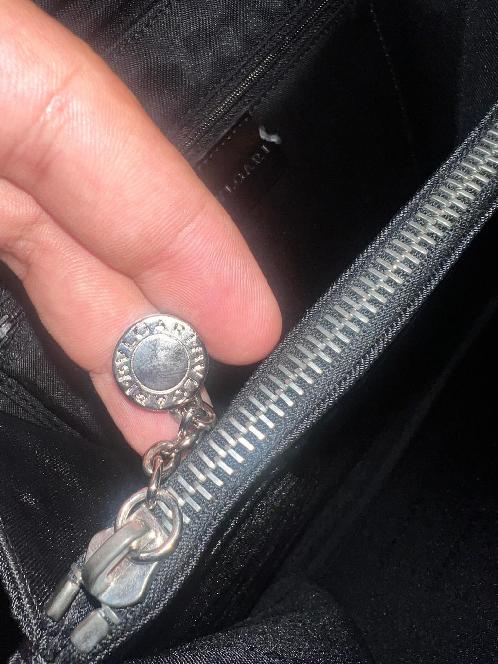 BVLGARI – Elegante Vintage Handtasche aus Nylon & Leder