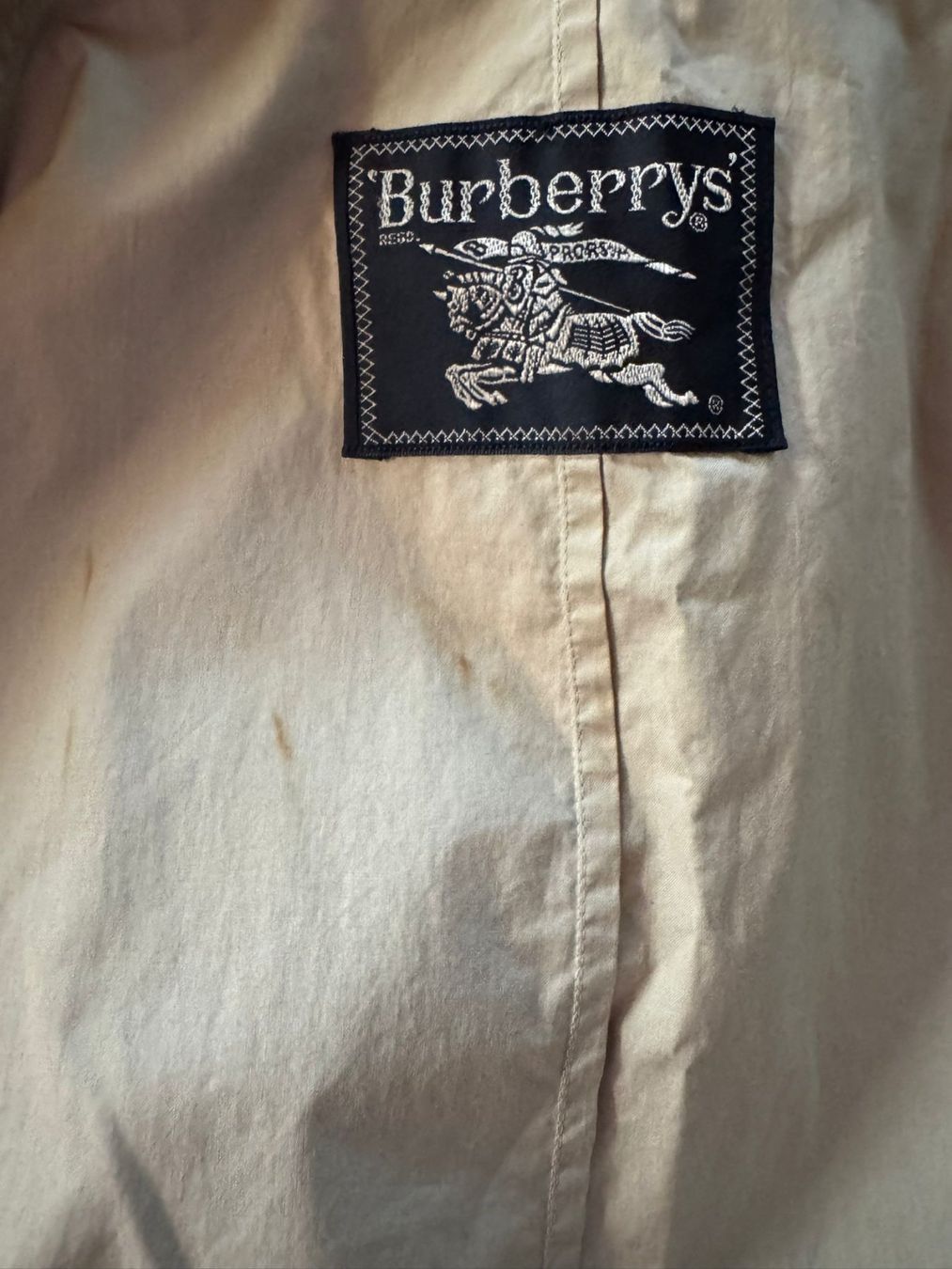 Burberrys’ – Klassischer Trenchcoat aus Baumwolle