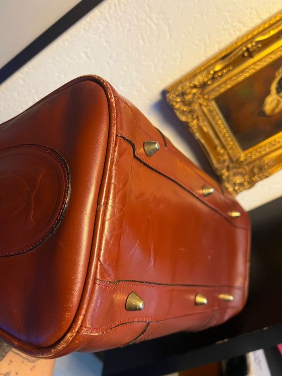 Cartier Les Must Bordeaux Leder Bowling Bag