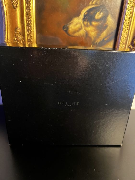 CÉLINE Kosmetiktasche mit Seidentuch – Geschenkset