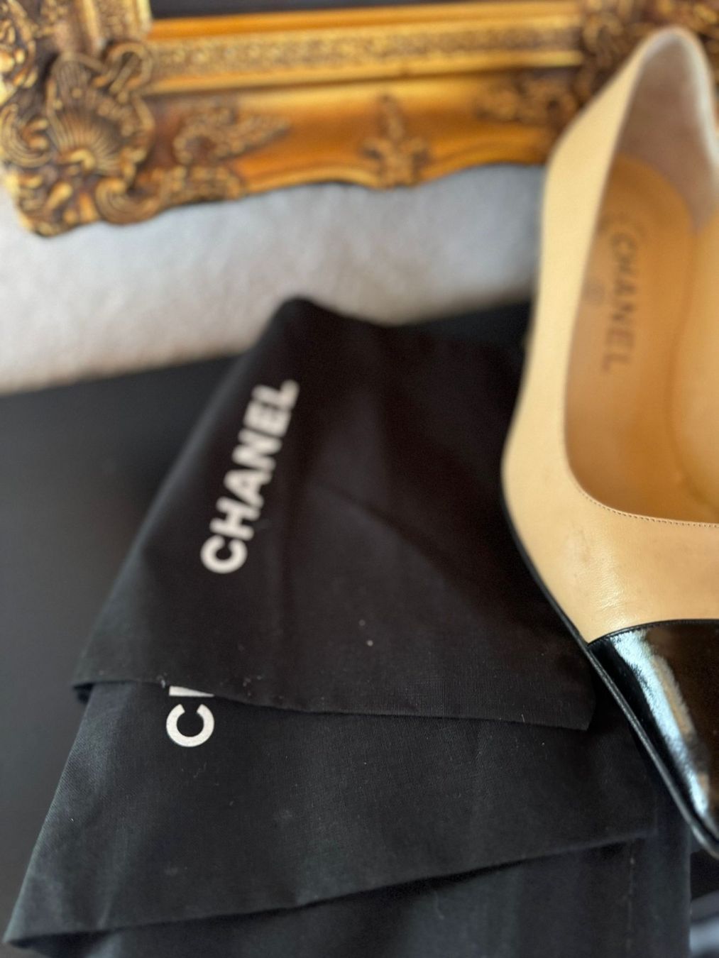 CHANEL Pumps Beige-Schwarz Gr. 36½ mit Box & Dustbag