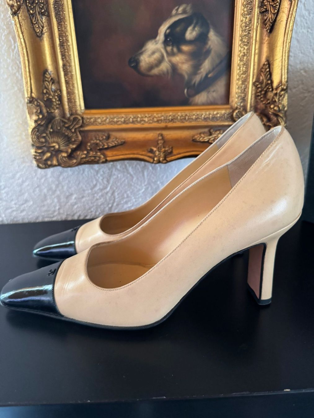 CHANEL Pumps Beige-Schwarz Gr. 36½ mit Box & Dustbag