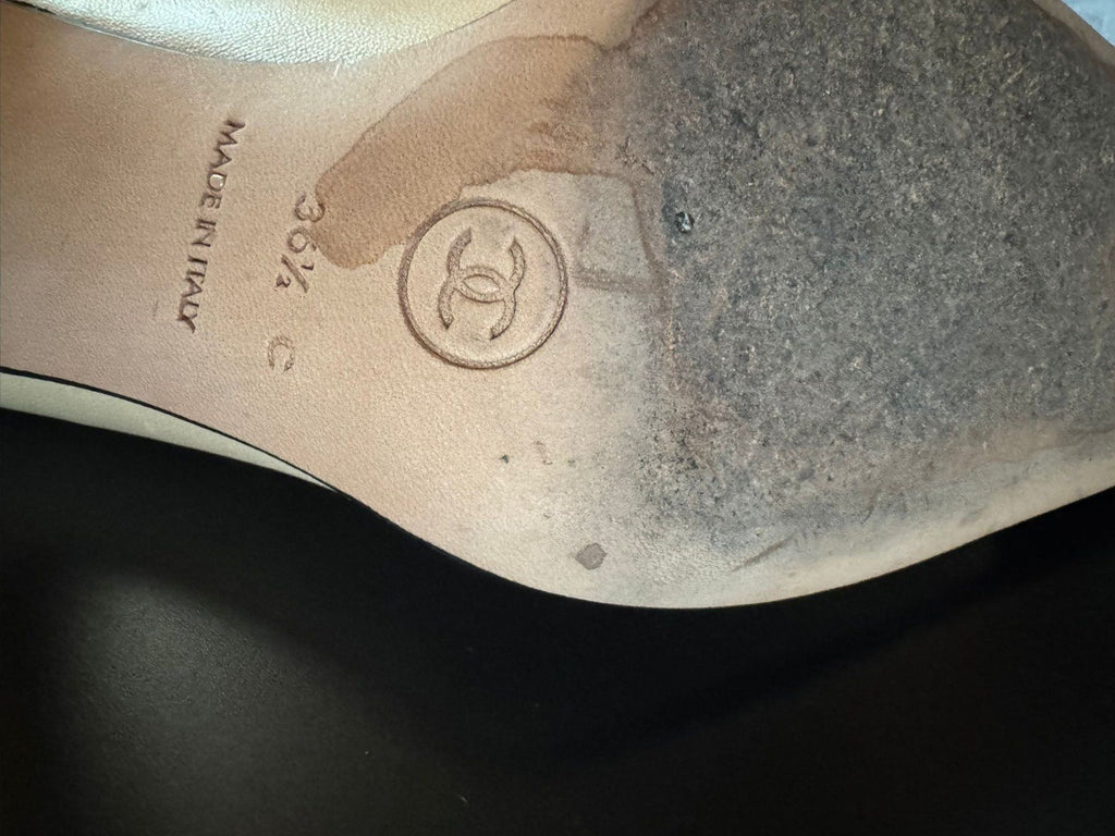CHANEL Pumps Beige-Schwarz Gr. 36½ mit Box & Dustbag
