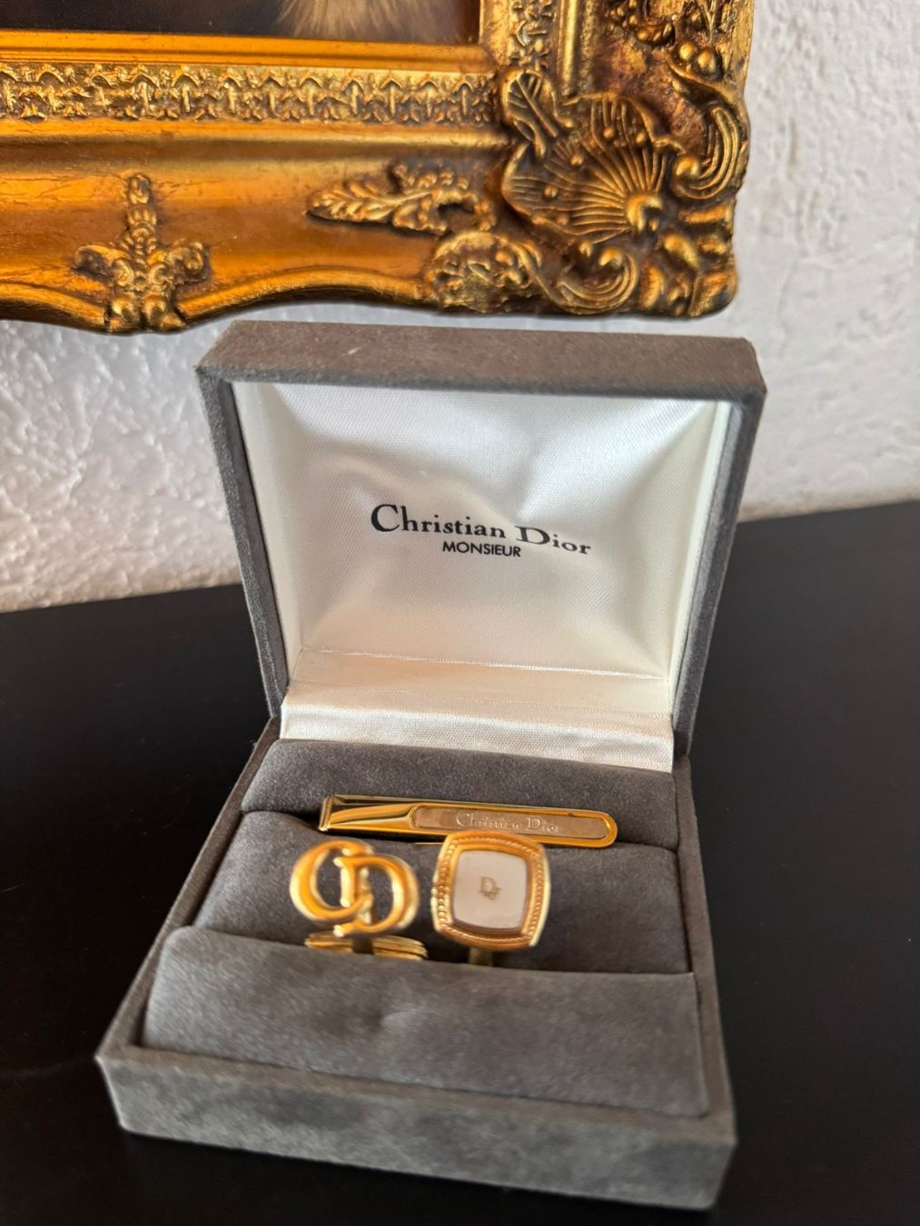Christian Dior Set: Manschettenknöpfe & Krawattenkl