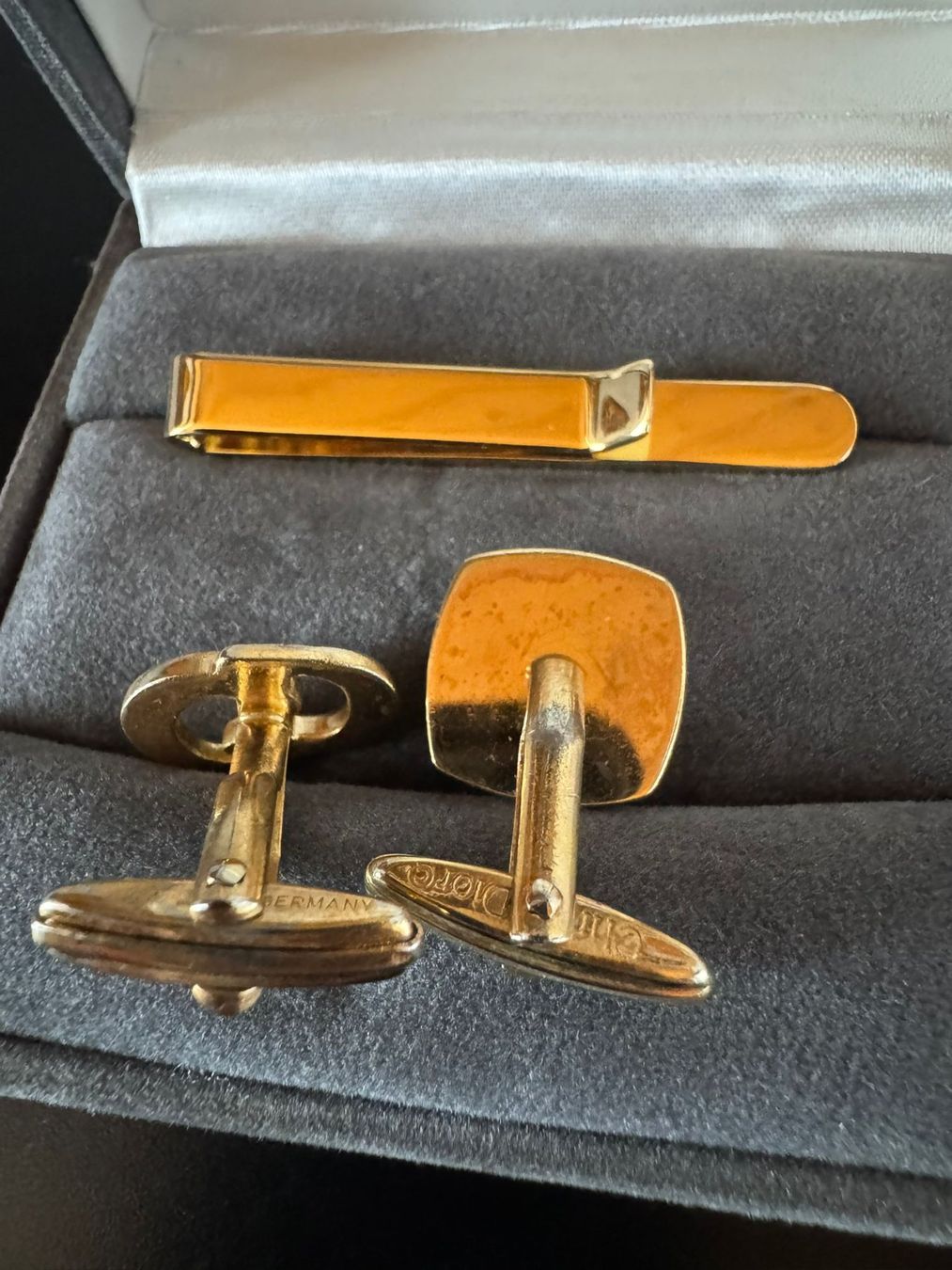 Christian Dior Set: Manschettenknöpfe & Krawattenkl