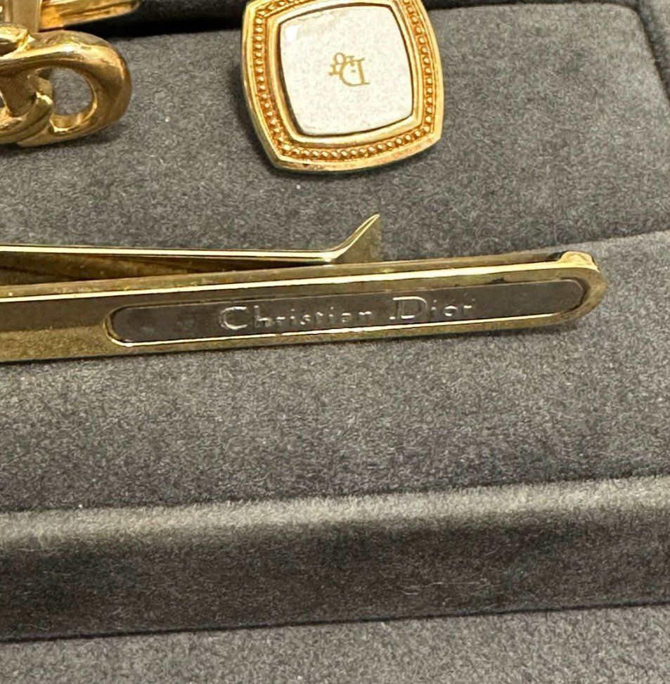 Christian Dior Set: Manschettenknöpfe & Krawattenkl