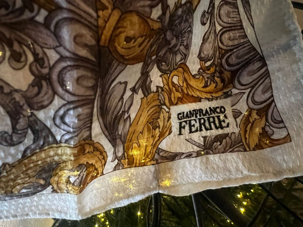 Elegante Vintage Tuch – Gianfranco Ferré