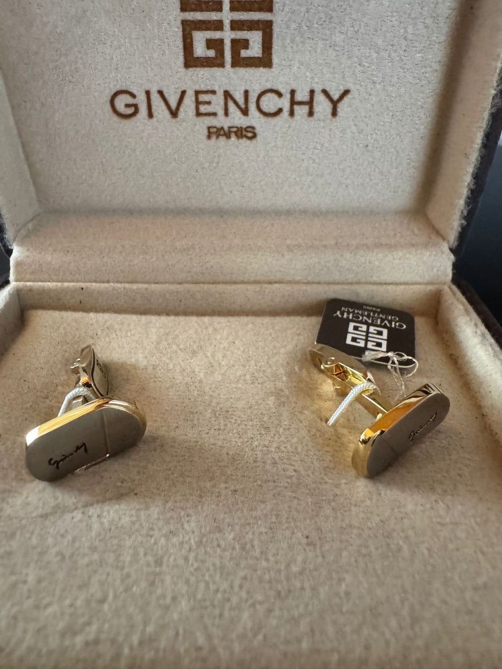 Givenchy Gentleman Cufflinks – Vintage Gold/Silver