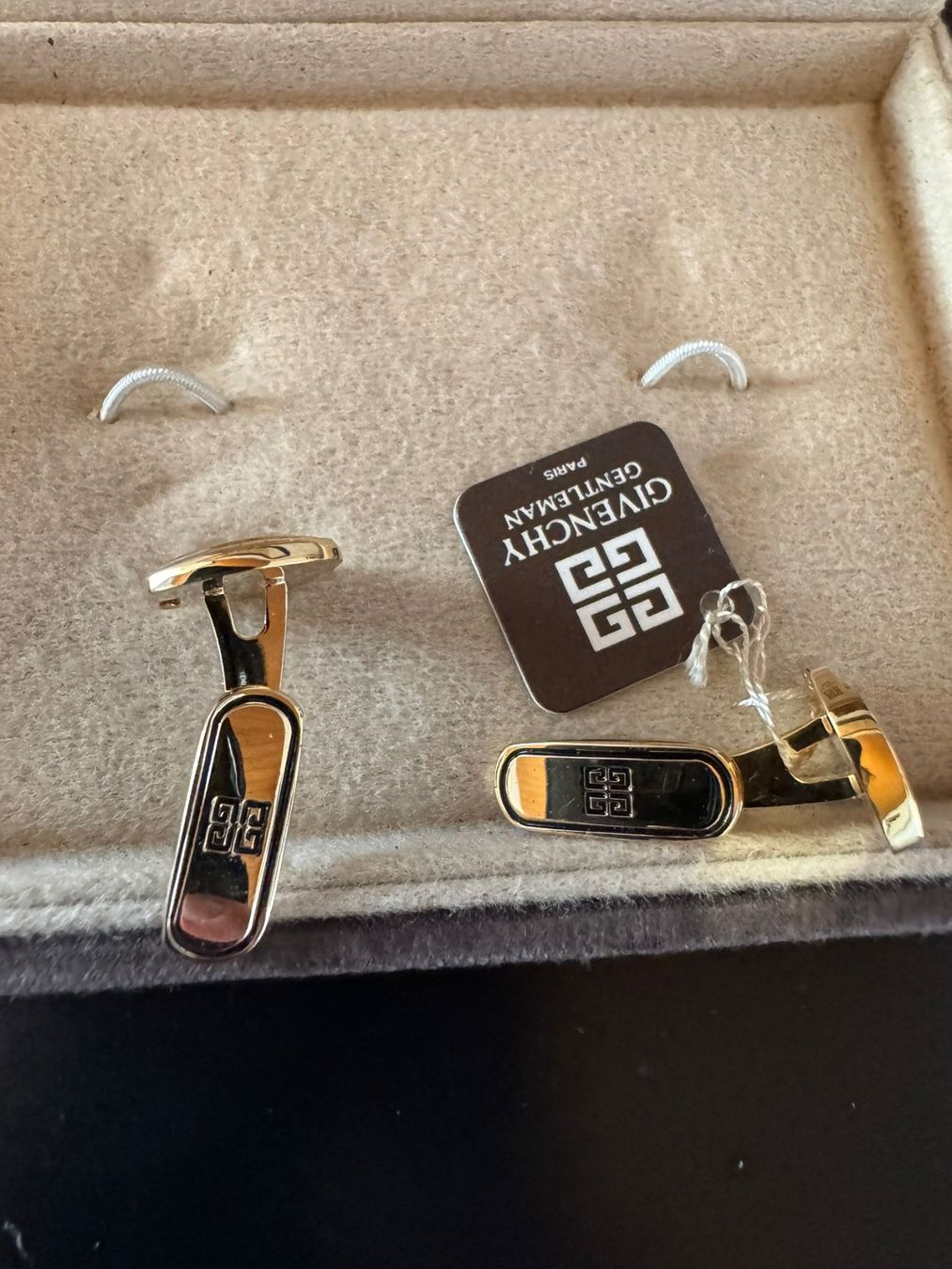 Givenchy Gentleman Cufflinks – Vintage Gold/Silver