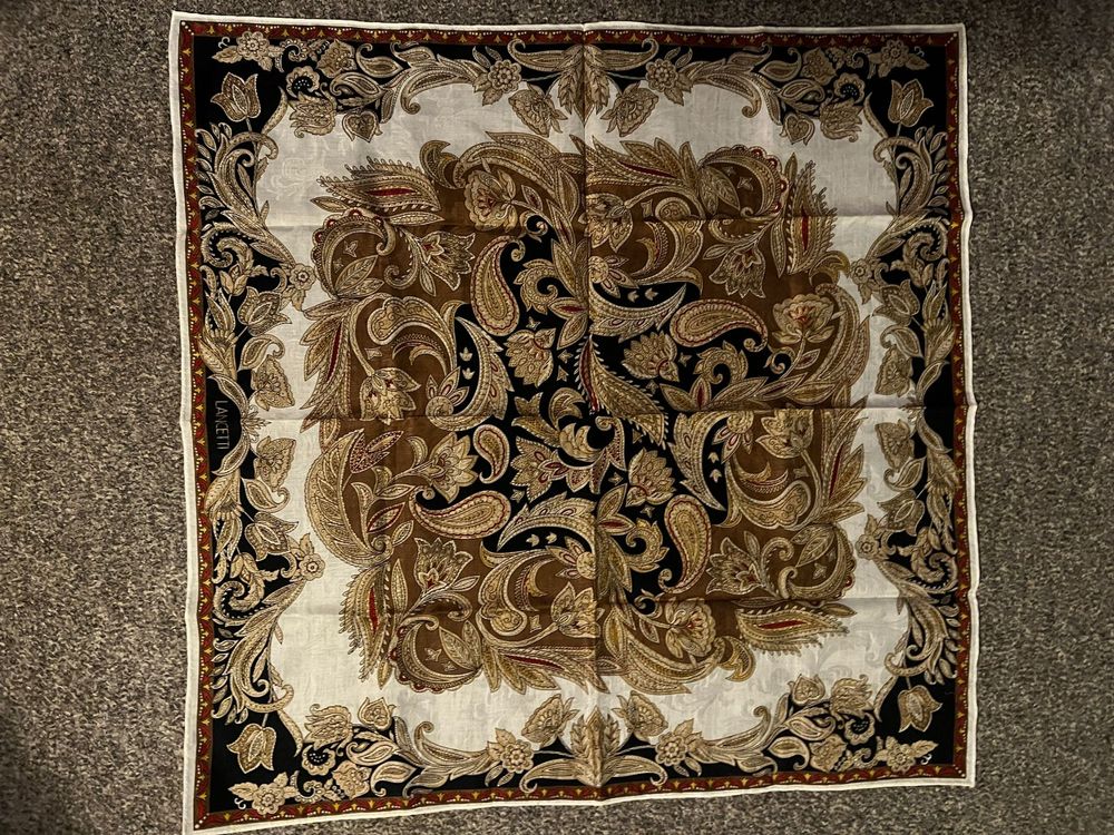 Lancetti Vintage Tuch – klassisches Muster