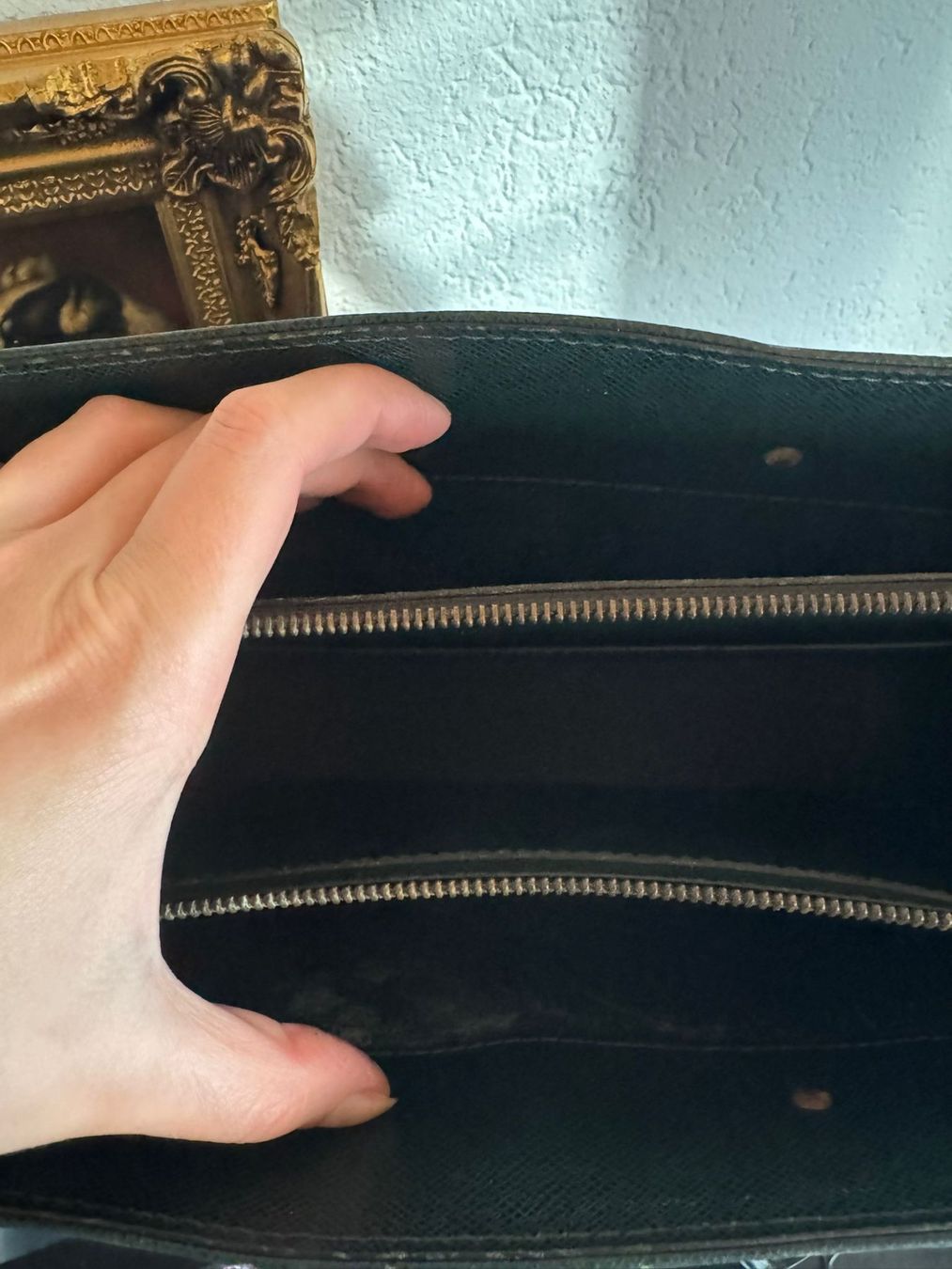 Louis Vuitton Taiga Portodocument Rosan – Epicea Grün