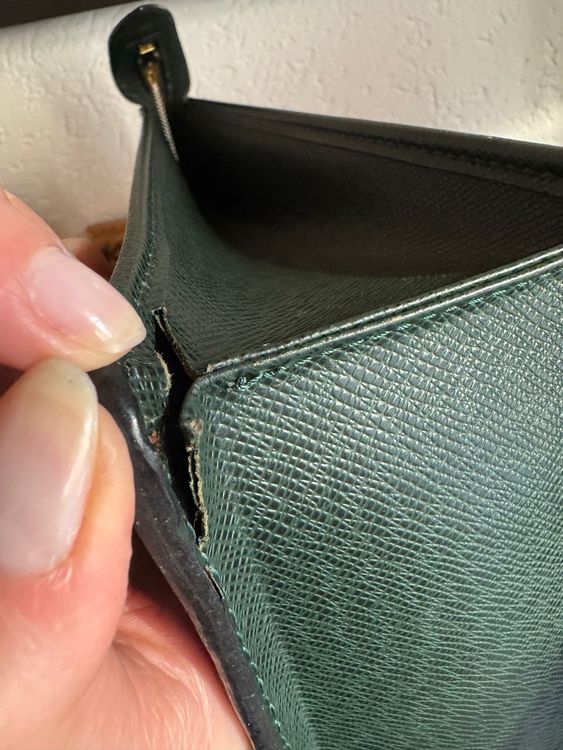 Louis Vuitton Taiga Portodocument Rosan – Epicea Grün