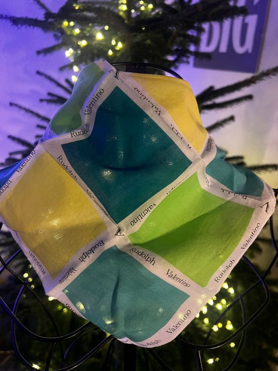 Rudolph Valentino Vintage Tuch