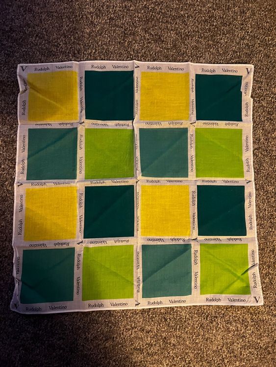 Rudolph Valentino Vintage Tuch