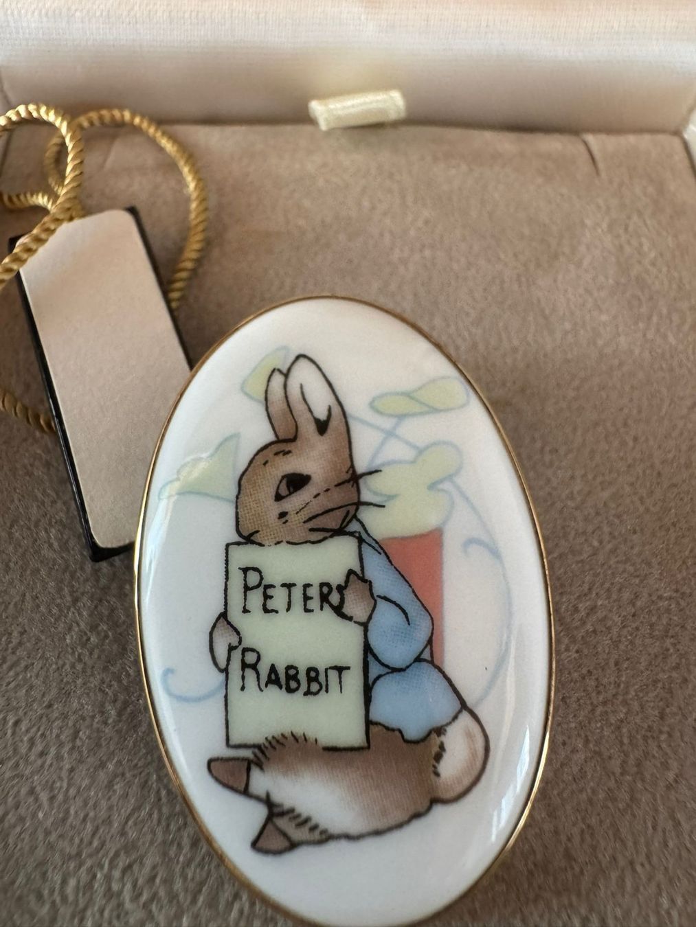 Wedgwood Brosche "Peter Hase"